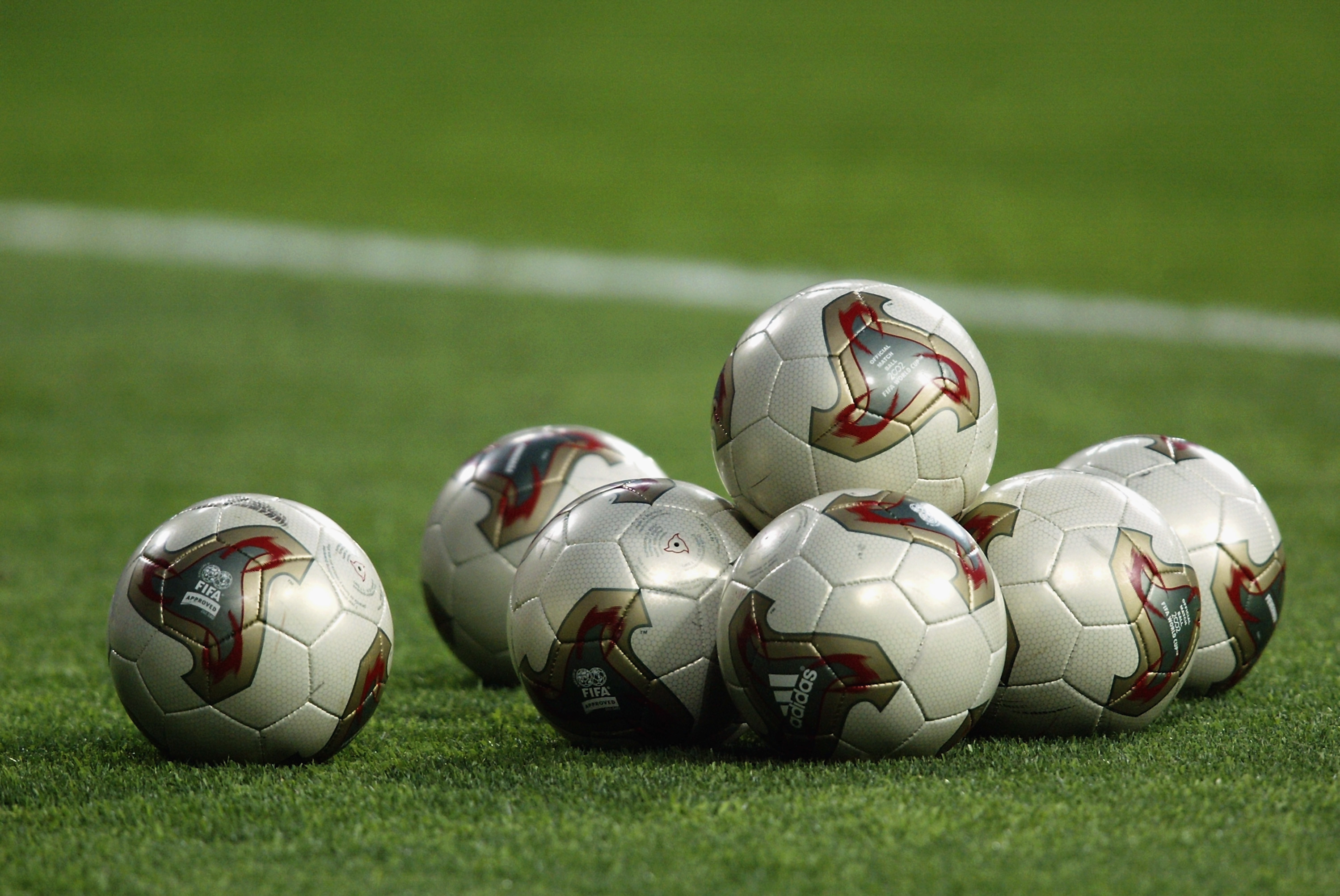 长期承担衔 长期承担衔